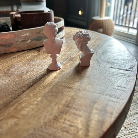 White Miniature Bust Statues - Picture 1 of 3